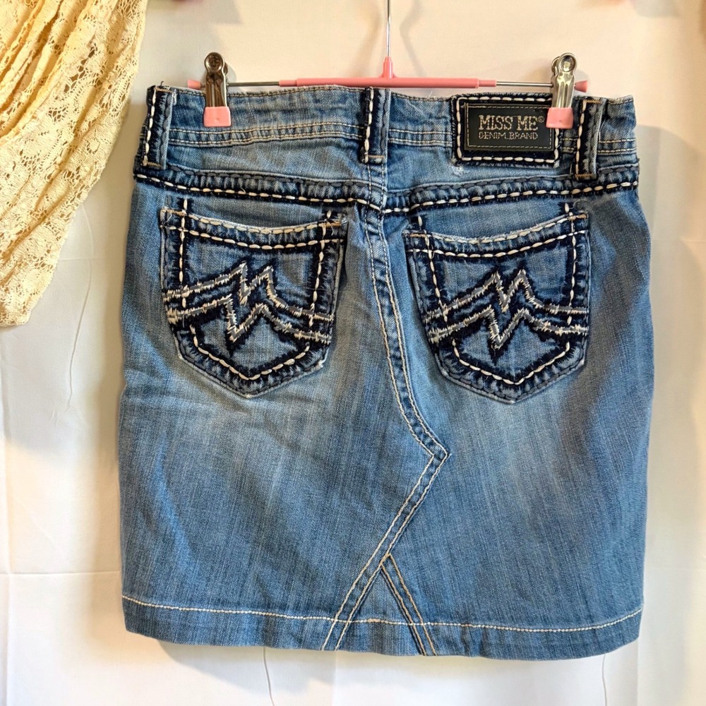 Mcbling Y2K Grunge Miss Me Denim Mini Skirt Medium Wash Embroidered Size 29